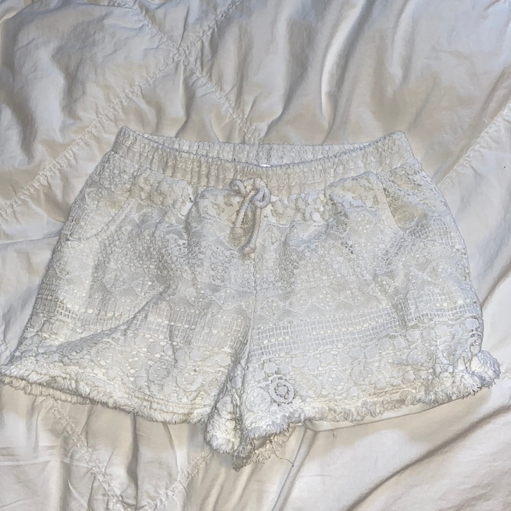 Kids White lace shorts